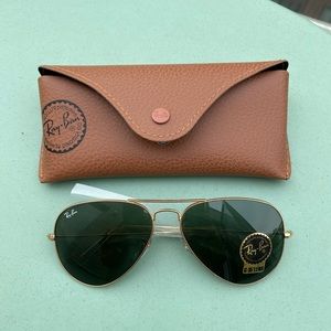 NWT Authentic Ray Bans - Aviator Classic